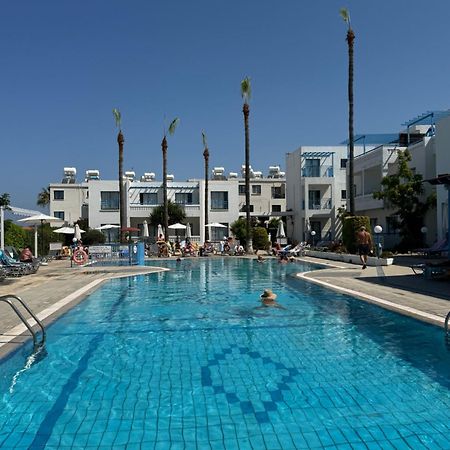 Kefalonitis Hotel Apartments Paphos Eksteriør bilde