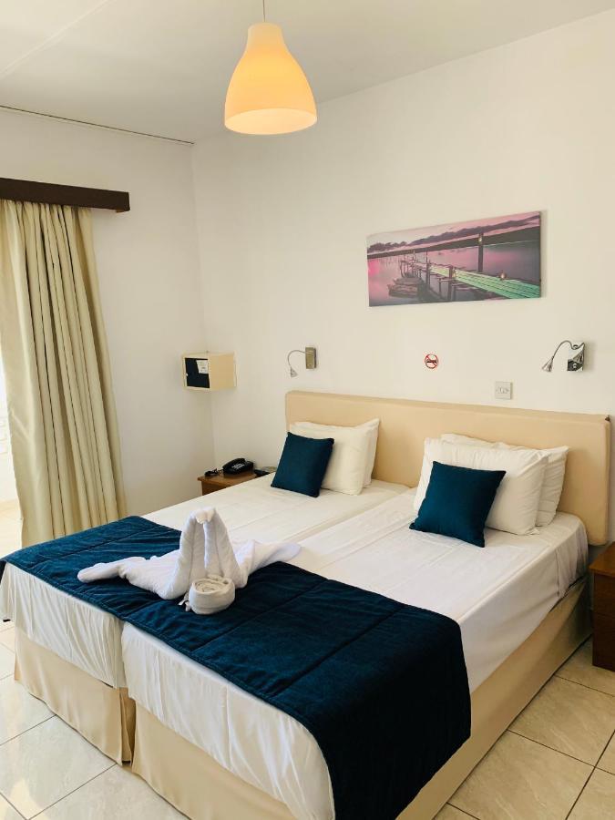 Kefalonitis Hotel Apartments Paphos Eksteriør bilde