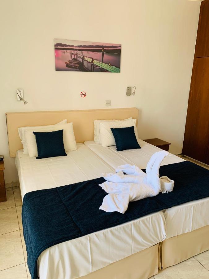 Kefalonitis Hotel Apartments Paphos Eksteriør bilde