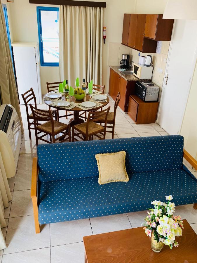 Kefalonitis Hotel Apartments Paphos Eksteriør bilde