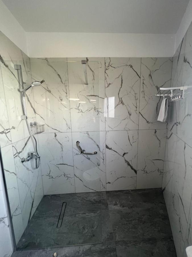Kefalonitis Hotel Apartments Paphos Eksteriør bilde