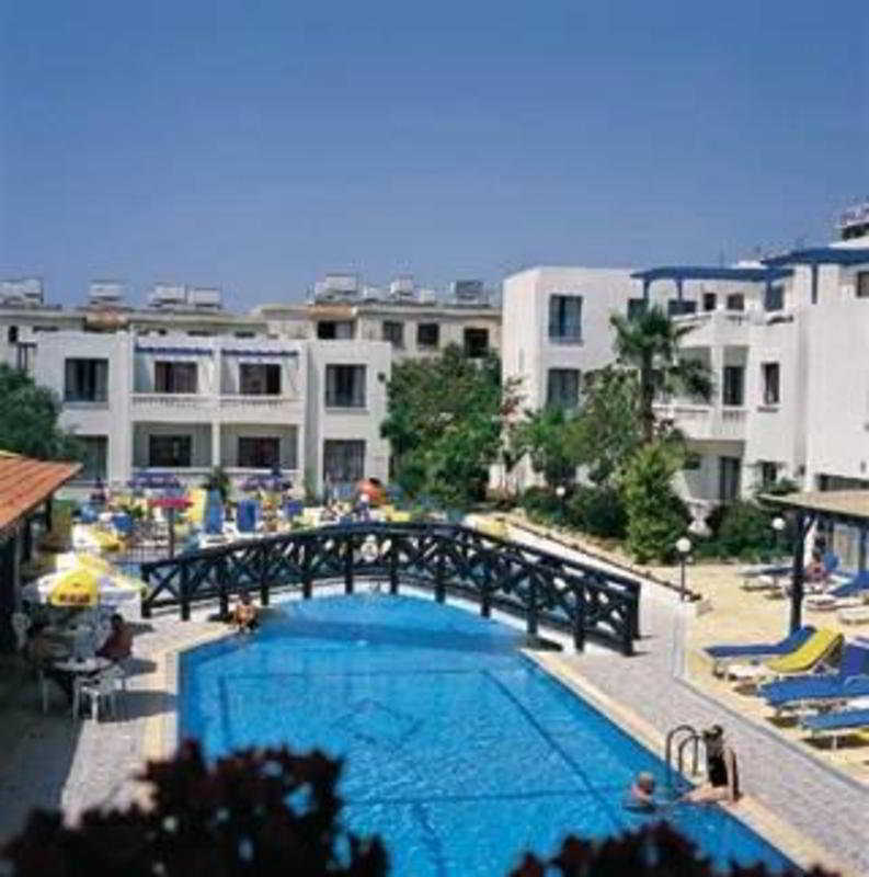 Kefalonitis Hotel Apartments Paphos Eksteriør bilde